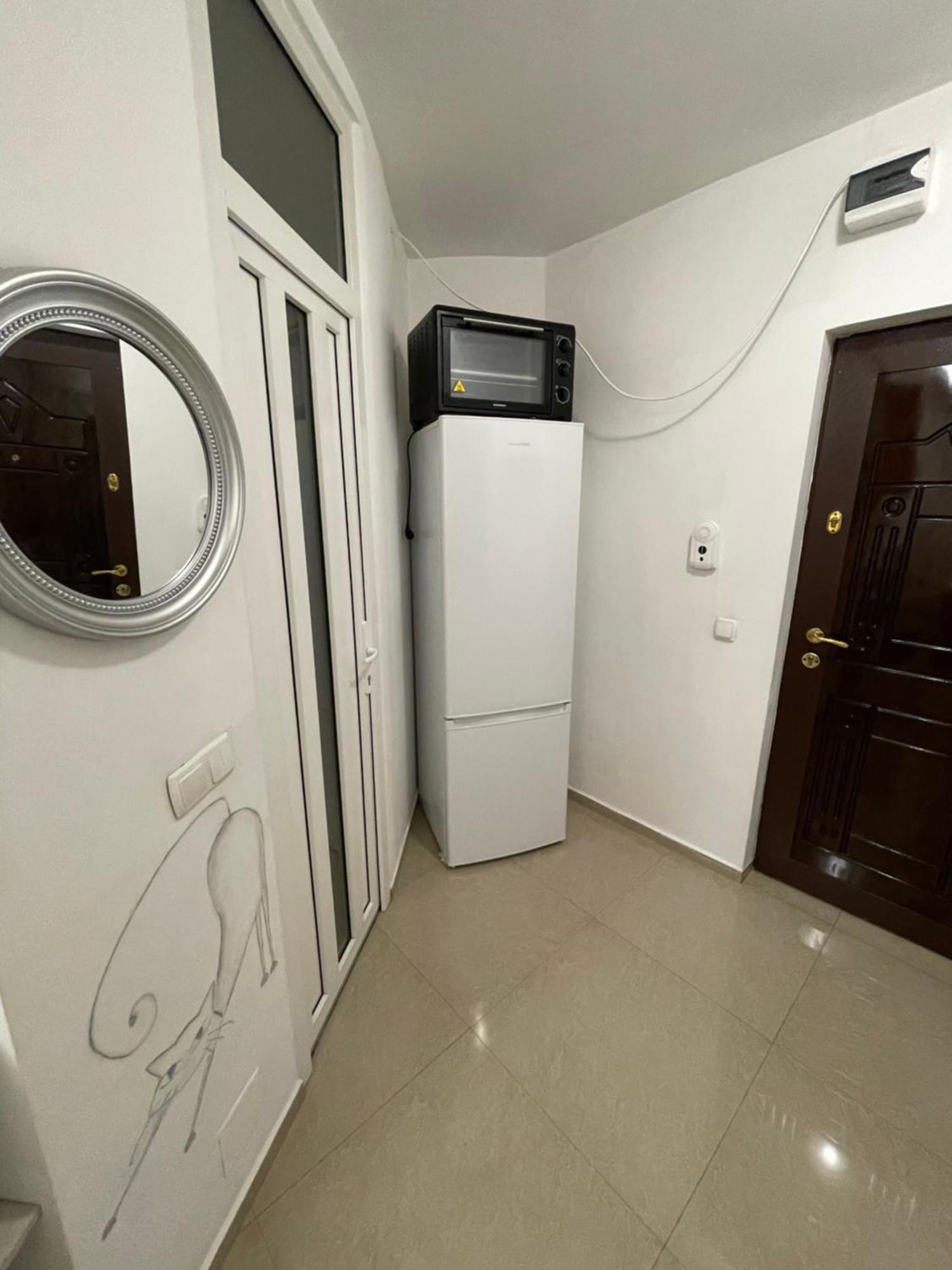 Nikolasstudiocenter Плоешти Экстерьер фото
